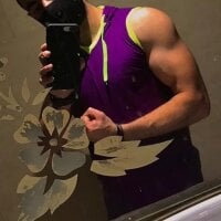 SweetDick210 webcam