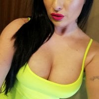 DominikaZakrzewska Adlı Modelin Çevrimdışı Sohbet Odası