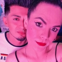 Kami_And_Juanpii webcam