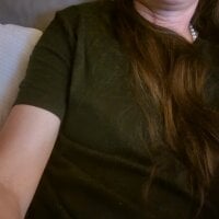 Bangers1111's Offline Chat Room