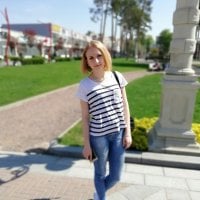 SallyFamous' Offline Chat Room