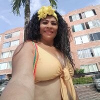 Morenaza6420 webcam model