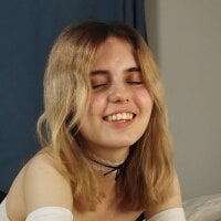 EllieDul webcam model