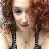 artistachic's Offline Chat Room