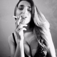 ArinaHotty's Offline Chat Room