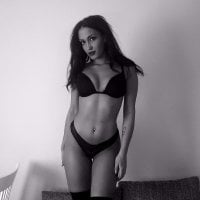 ItsMeViolet's Offline Chat Room