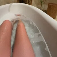 Angelinaxxx18ans webcam