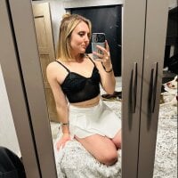 canttyemdown321's Offline Chat Room