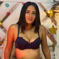 CmilaCruz webcam model
