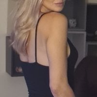beautifulblondebabe Adlı Modelin Çevrimdışı Sohbet Odası