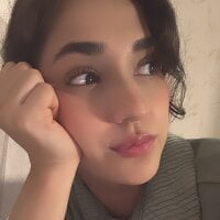 CuteeRose's Avatar Pic