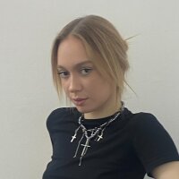 BritanyParry's Offline Chat Room