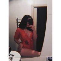 Renae_tom's Sex Photo Gallery with Nude Pics | Stripchat