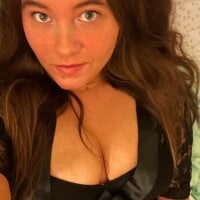 Queen_CamiXOLive Webcam