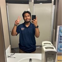 rgonnzalez7376's Offline Chat Room