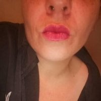 felinechanel's Offline Chat Room