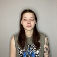 KiraElmenora's Offline Chat Room