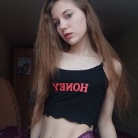 JuliaMurre webcam model
