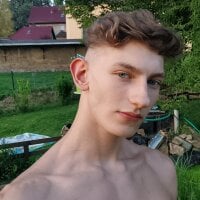 tokufrei's Avatar Pic