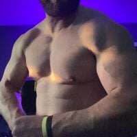 Stevesinside-thrustting webcam