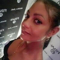 mulatica-traviesa webcam model