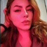 Roxxxy-foxxxy's Offline Chat Room