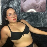 Mia_Horny04