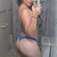 lovely-andrea webcam model