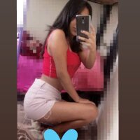 babylanena's Profile Pic