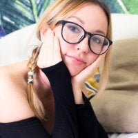 ห้องแชทออฟไลน์ของ LauraFanning