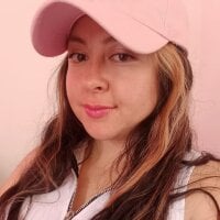 anahi_ponce7's Offline Chat Room