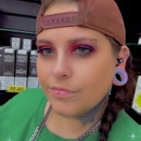 harleyquinn1411's Offline Chat Room