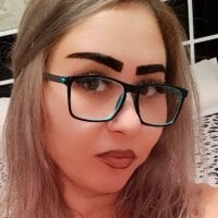 AryanaFoxy webcam model