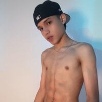 Sebax_Young webcam