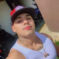 craigwalters21's Offline Chat Room