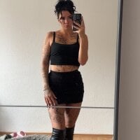 YoungZoee