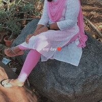 nisha_nisha786's Offline Chat Room