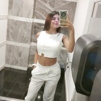 Lynara_norien webcam model