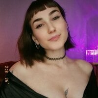 FoxRineHelen's Avatar Pic