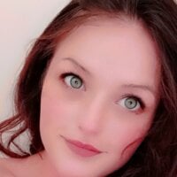 GreenishLadylove's Offline Chat Room