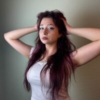 AlyceCinadr webcam model