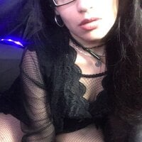 VeeVee420 个人资料图片