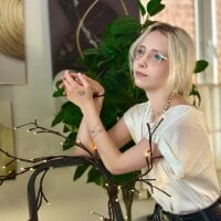 DreammDollt webcam model