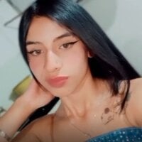 Laura-Foxx's Profile Pic