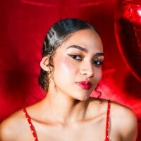 luucy_jonnes webcam model