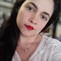 KatalinaDaisy Adlı Modelin Çevrimdışı Sohbet Odası
