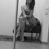 MadameMira's Offline Chat Room