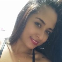 Shantall_22's Offline Chat Room