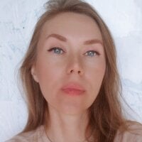 JanieStone's Avatar Pic