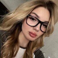 karoline_forbse 오프라인 채팅방